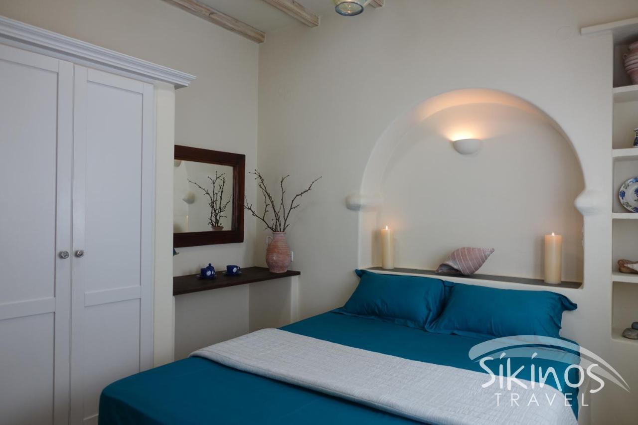 Traditional Apartment In Kastro Sikinos Exterior photo
