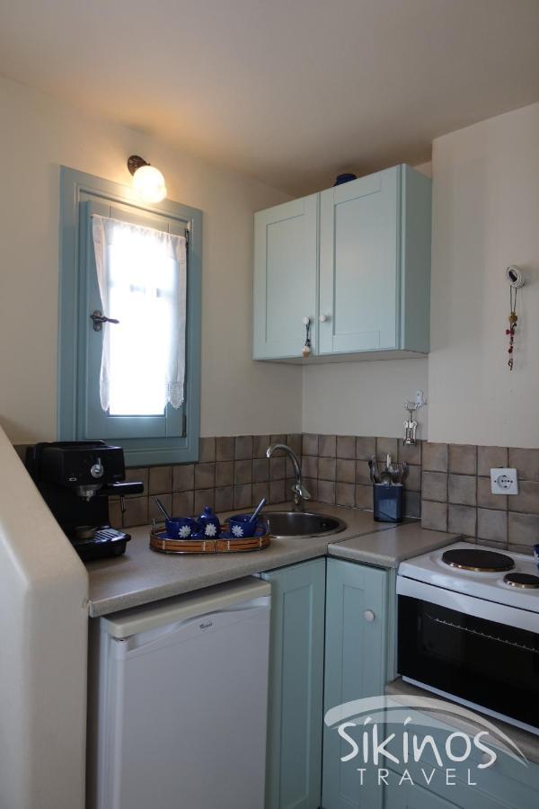 Traditional Apartment In Kastro Sikinos Exterior photo